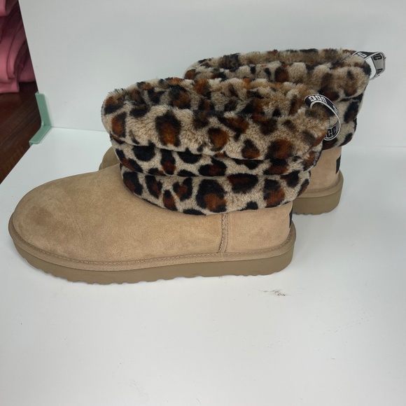 Women’s Ugg Fluff Mini Quilted Leopard Boots - Picture 3 of 7